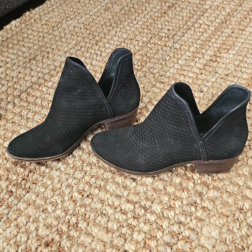 Lucky Brand Black Textured Ankle Booties